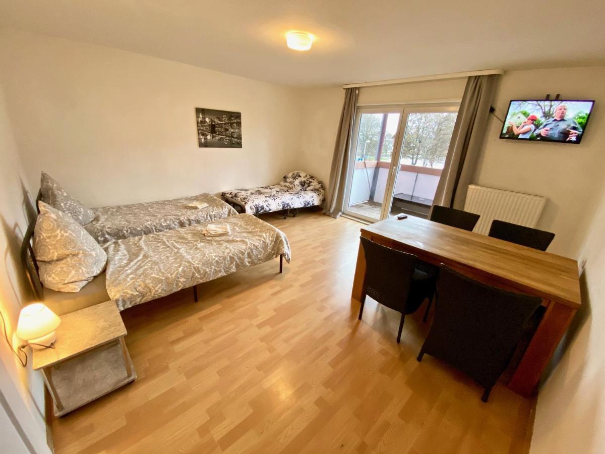 Gemuetliches Wg-Zimmer 4, Zentral In Ravensburgアパートメント エクステリア 写真